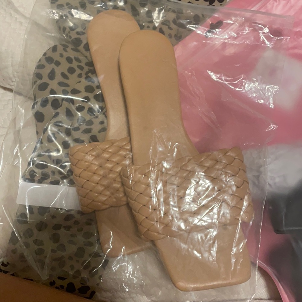 Cute sandals ✨